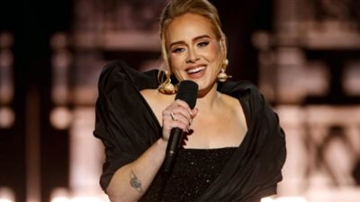 Adele تقترب من إنجاز تاريخي جديد
