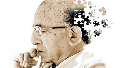 4 أسباب شائعة تؤدي إلى الإصابة بمرض الزهايمر
