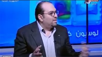 الإسلام يجرم ضرب الرجل لزوجته (فيديو)