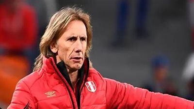 الأهلي يفاوض ألبرتو جاريكا مدرب منتخب بيرو السابق