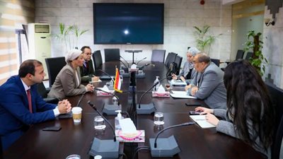 وزيرة البيئة تبحث آخر مستجدات نتائج مؤتمر المناخ COOP27