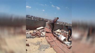 ازالة سورين مخالفين في حملة بنطاق حي غرب المنصورة