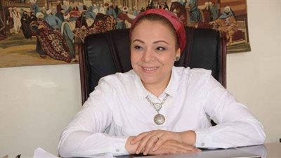 نهاد أبو القمصان تثير الجدل والسخرية بتصريحات الرضاعة