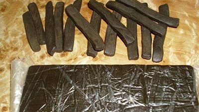 القبض على عاطل بـ24 طربة حشيش في الشرقية