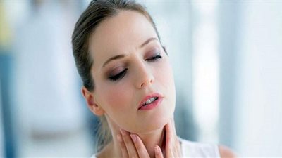 أعراض جديدة للسرطان تظهر عند تناول الطعام.. أطباء يحذرون