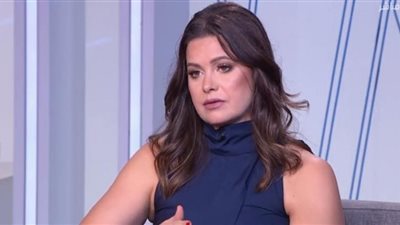 يسرا اللوزي تنتهج أسلوب التلقيح لافحام المنتقدين