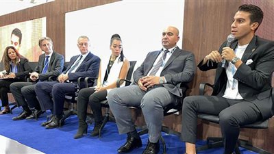 نور النبوي يشارك في جلسة حلول مناخية مبتكرة من شباب أفريقيا أثناء قمة المناخ