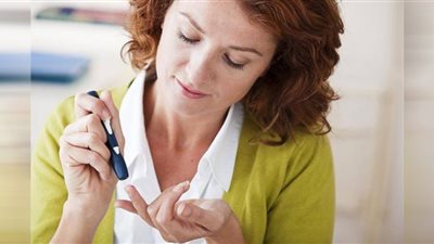 شم هذه الرائحة علامة على إصابتك بمرض السكري.. طبيبة تحذر