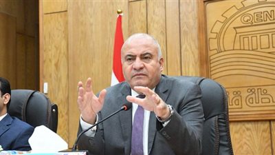 محافظ قنا يُحذر التجار من تعطيش السوق وإستغلال المواطنين