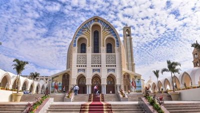 الكاتدرائية المرقسية تستضيف غدًا مراسم جنازة رؤوف غبور