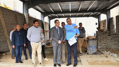 محافظ الغربية يتفقد مركز السيطرة الموحد للشبكة الوطنية للطوارئ