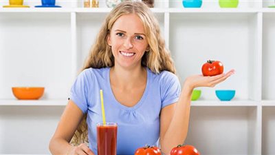 تأثير شُرب عصير الطماطم على مرضى الضغط.. أطباء يكشفون مفاجأة