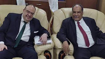 سفير مصر في الخرطوم يلتقي وزير التعليم العالي السوداني