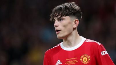 تن هاج يحذر مدرب الأرجنتين من ضم جارناتشو لقائمة المونديال