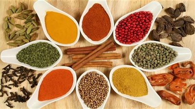 طريقة تخزين التوابل وعلامات فسادها