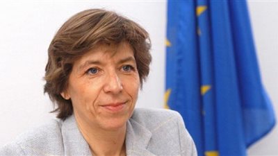 فرنسا وبريطانيا تؤكدان العمل علي خفض أسعار النفط