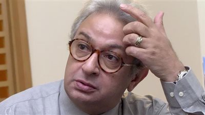 مؤرخ فني لـ