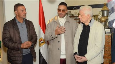 أسطورة هولندا: أتمنى فوز الزمالك على الهلال (فيديو)