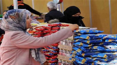 تنظيم المعارض والمبادرات الحكومية تساهم في استقرار السلع الغذائية
