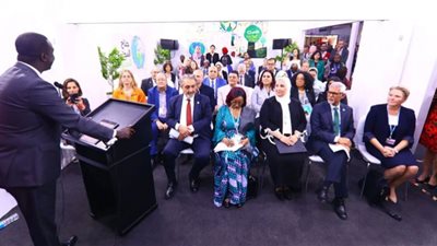 المجتمع المدني يناقش البناء الأخضر وصفر كربون في يوم العلوم والشباب بقمة المناخ