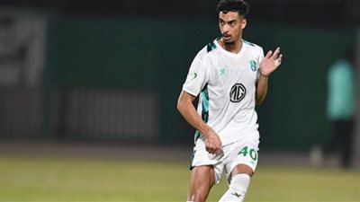 الأسمري يقترب من تجديد عقده مع أهلي جدة السعودي