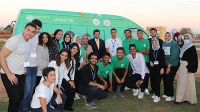 وزير الرياضة يتفقد قافلة الشباب والمناخ بالمنطقة الخضراء