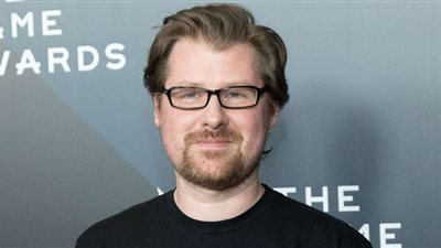 Justin Roiland مُتهم بالعنف .. سبب خطير وراء استبعاده من Rick and Morty