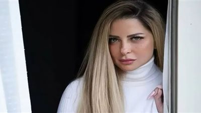 ريم مصطفى تطرح بوستر جديد لـ