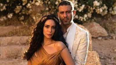 بسنت شوقي ومحمد فراج الأناقة والجمال في حفل Joy awards(شاهد)