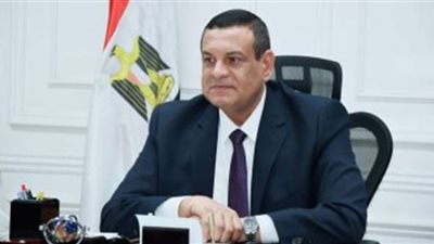 متعهدون جمع القمامة بالقاهرة يستغيثون بوزير التنمية المحلية: 