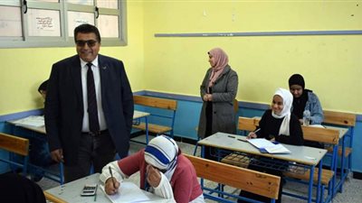 وكيل تعليم جنوب سيناء يُتابع امتحانات مدرسة جمال عبدالناصر