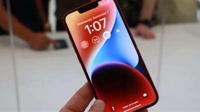 (شاهد) تدريب عملي على iPhone 14 و 14 Plus: شاشة أكبر وتحديثات كاميرا صغيرة