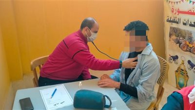 فحص طبى لـ33 متدربًا ضمن حياة كريمة بصحة الدقهلية
