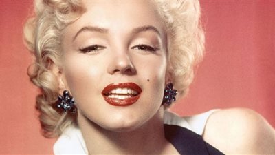 حقيقة ظهور مارلين مونورو في فيلم Blonde