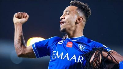 بيريرا يمنح الهلال التفوق على الزمالك بوسط الملعب