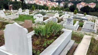 حكم قيام النساء بدفن المرأة