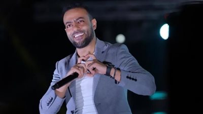 تامر عاشور.. نشاط فني مكثف بالإسكندرية