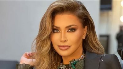 شرطة الموضة تفتح النار على نوال الزغبي بسبب فستانها| صور