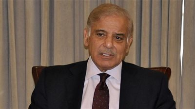 رئيس الوزراء الباكستاني يدعو العالم إلى مكافحة التغيرات المناخية
