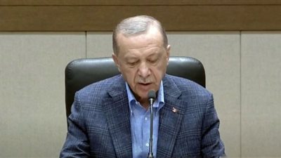 أردوغان يعد بكشف هوية مرتكبي حادث اسطنبول (شاهد)