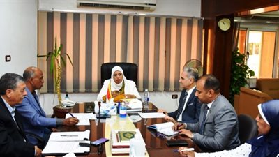 محافظ أسوان يكلف نائبته بعقد إجتماع تحضيرى للإستعداد ل