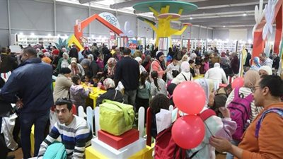 معرض القاهرة للكتاب يستضيف أولى رحلات أبناء الإسكان 
