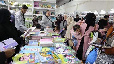 مبيعات هيئة الكتاب تتجاوز 17 ألف نسخة في أول أيام معرض القاهرة الدولي