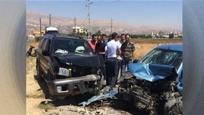 نجاة 17 شخصًا من الموت على الطريق الصحراوي .. أسماء المصابين