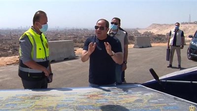 تعليق السيسي على شائعات هدم مقابر الشخصيات المهمة لتنفيذ المحاور (فيديو)