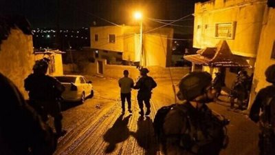 الاحتلال يعتقل 42 شخصًا بعد عملية القدس