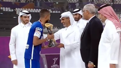 شاهد.. لافتة طيبة من سلمان الفرج بعد تتويج الهلال بـ كأس لوسيل
