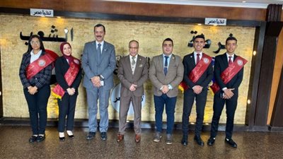 نائب رئيس جامعة القناة يهنئ رجال شرطة الإسماعيلية بعيدهم