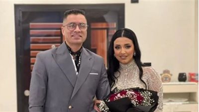 حسن شاكوش يشعل السوشيال ميديا| ومعلومات عن خطيبته ريم (صور)