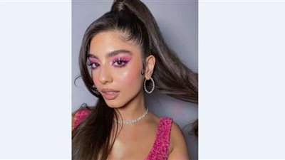 مايان السيد تتألق بالشيفون الأبيض على السجادة الحمراء .. صور